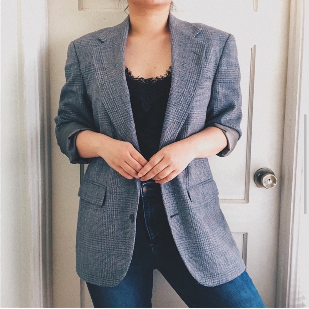 Oversized grey plaid blazer